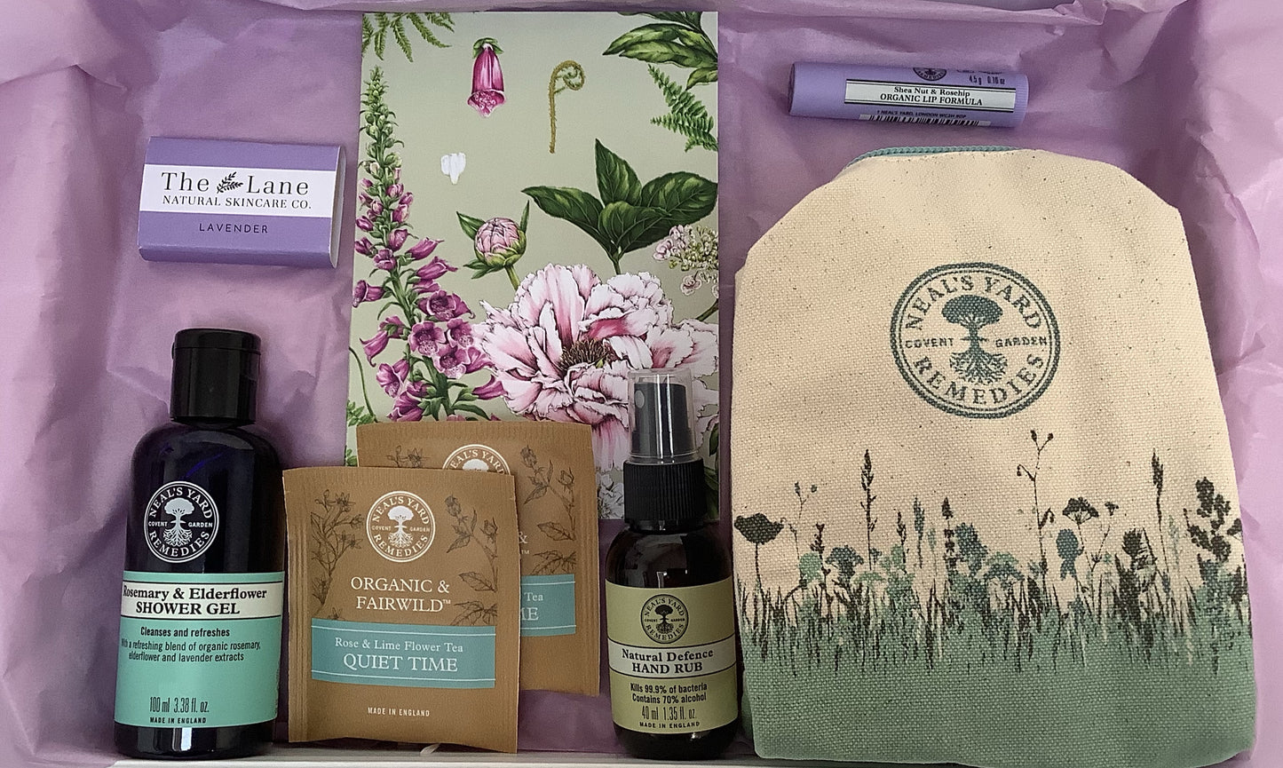 Luxury organic boxed wellbeing kit - Holiday