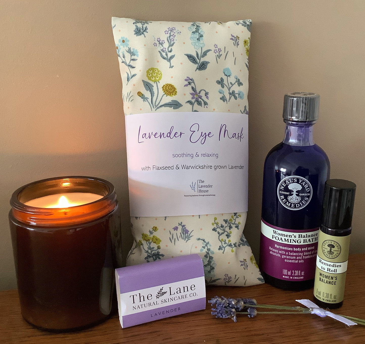 Luxury boxed organic wellbeing kit - Women’s Balance